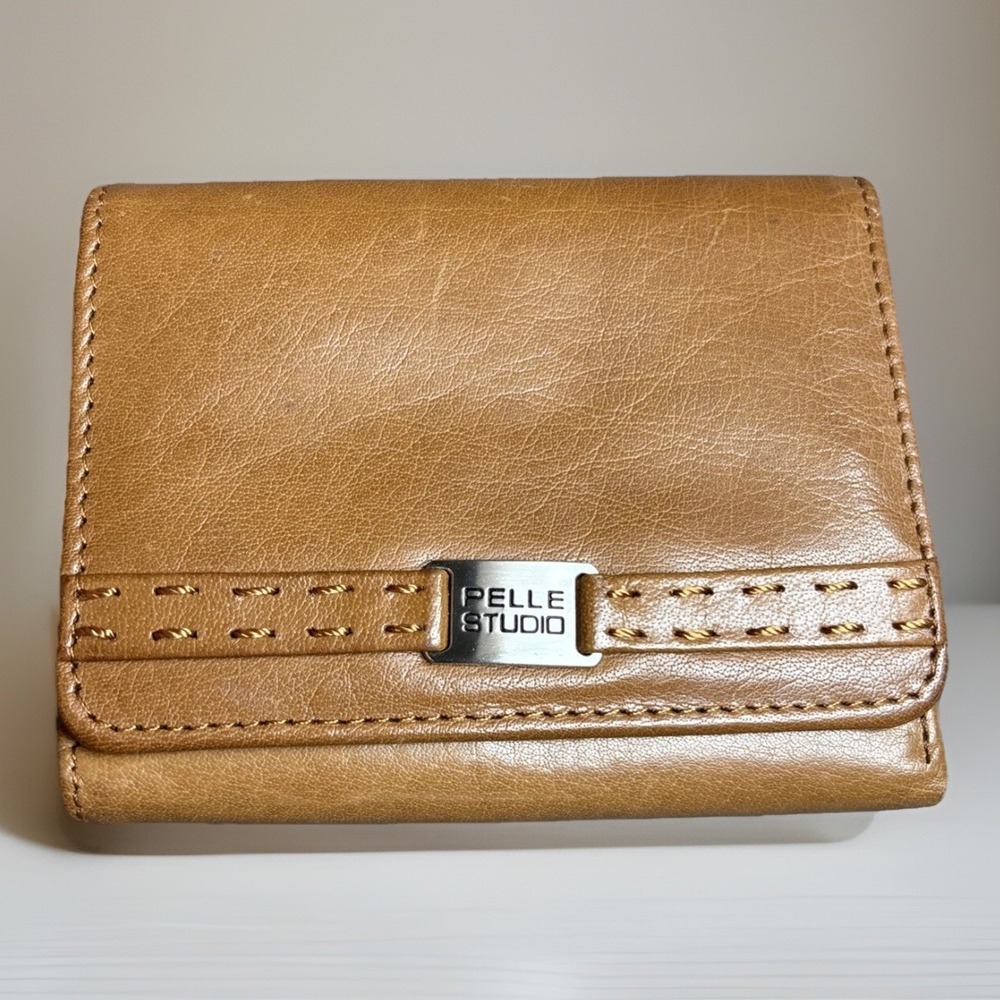 Wilsons Pelle Studio Leather Wallet Tan Silver Modern Coin Purse Minimalist Soft